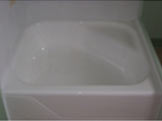 Gleaming white hip bath after resurfacing